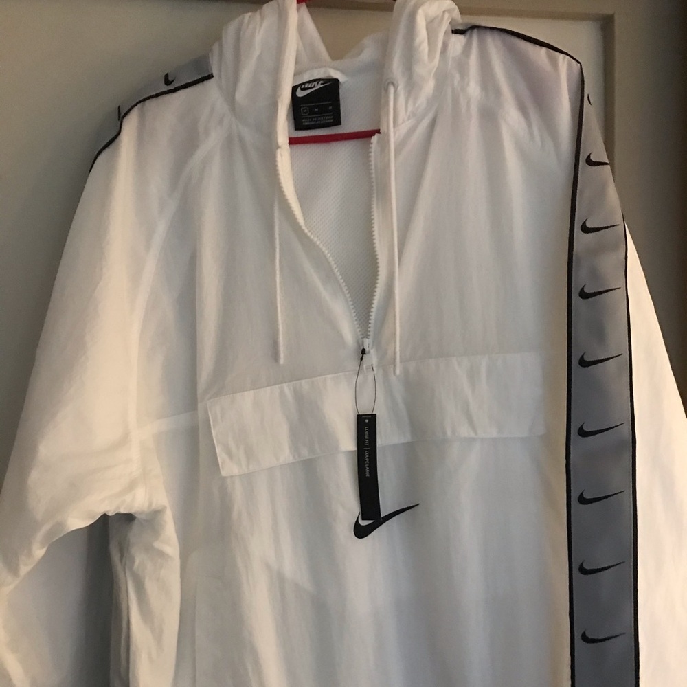 Nike windbreaker jacket